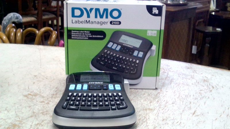 Dymo 210D Etichettatrice  A Batteria  Per Nastro D1    Nuova    V