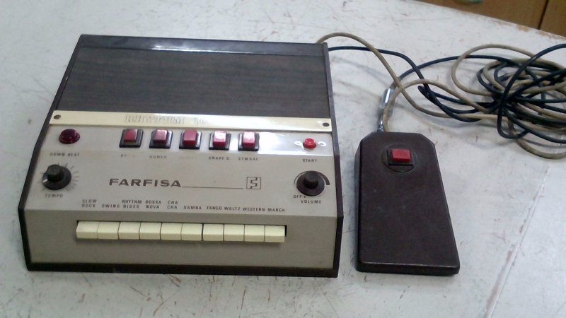 Farfisa Rhythm 10  Batteria Analogica Anni '70 Da Collezione   Non Testata    V