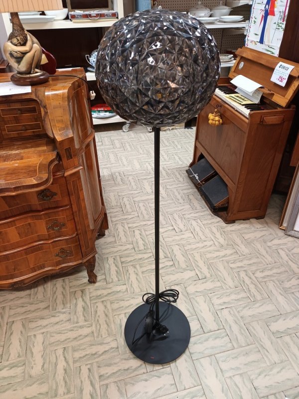 Lampada A Piantana Kartell Planet Grigio FumŠ   130cm    V