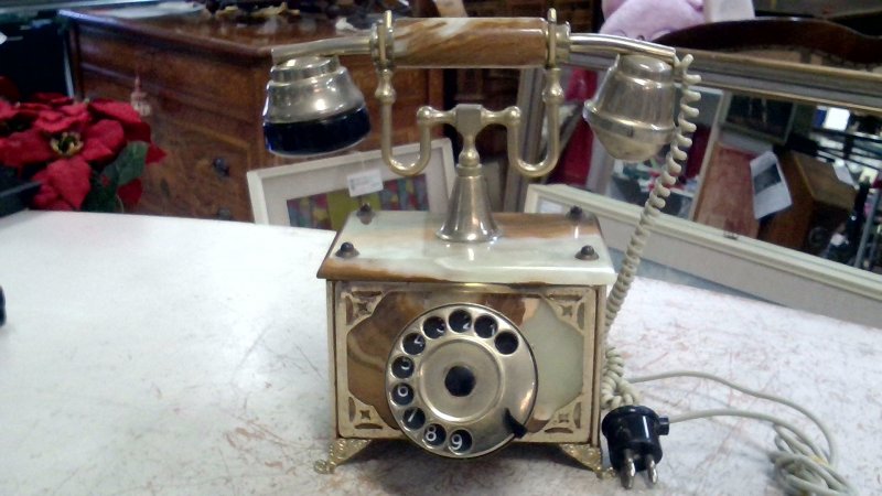 TELEFONO DECORATIVO IN ALABASTRO