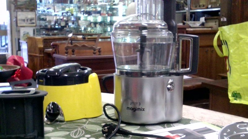 Magimix  Juice Expert 3 400W Acciaio E Giallo Con Estrattore Giallo  E Accessori