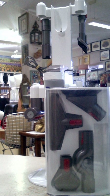 Stazione Di Ricarica Dyson Con Accessori    V