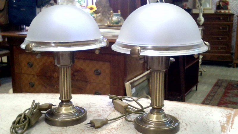 Coppia Lampade Da Tavolo  Base Ottonata   V