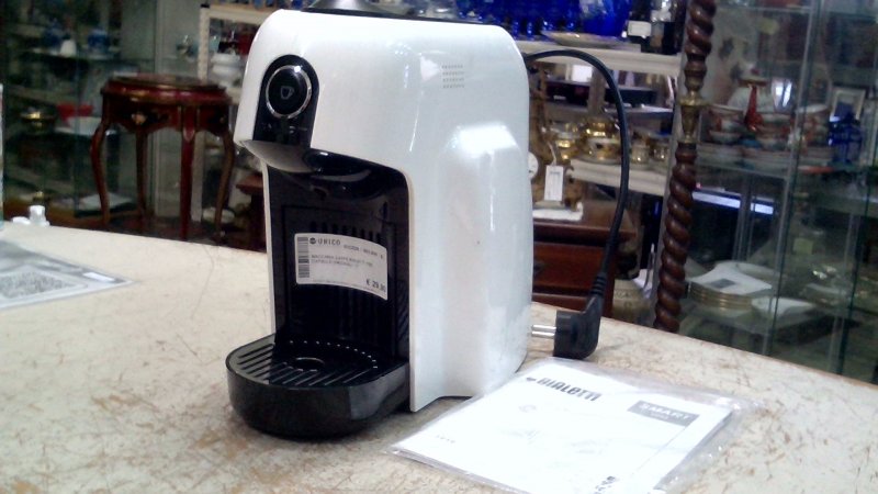 Macchina CaffŠ Bialetti  Per Capsule Originali   V