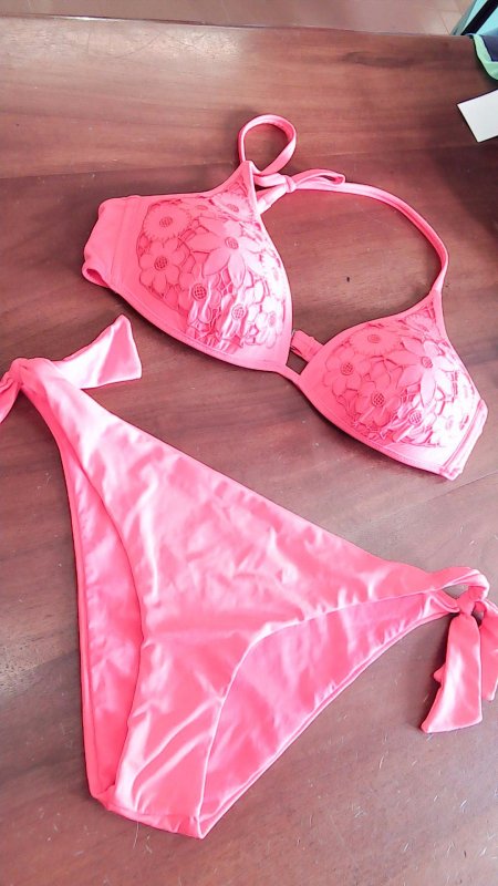 Costume R