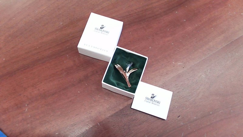 Spilla Swarovski R