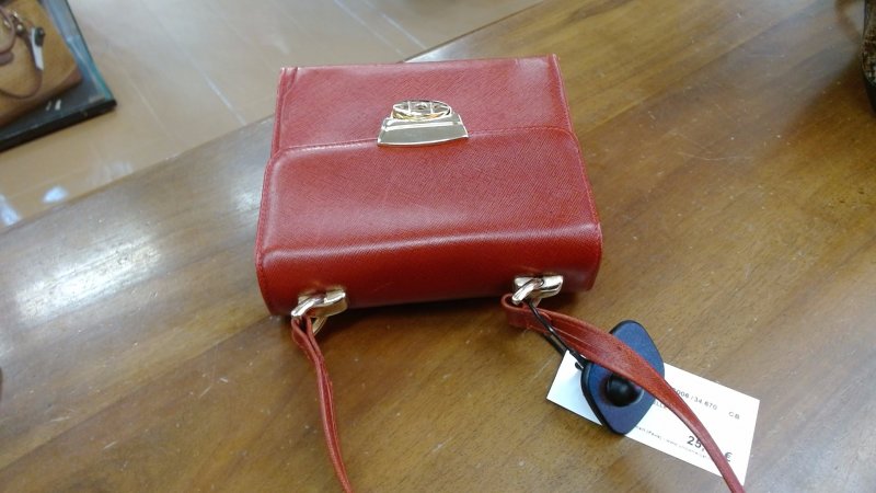 Tracollina Pelle R