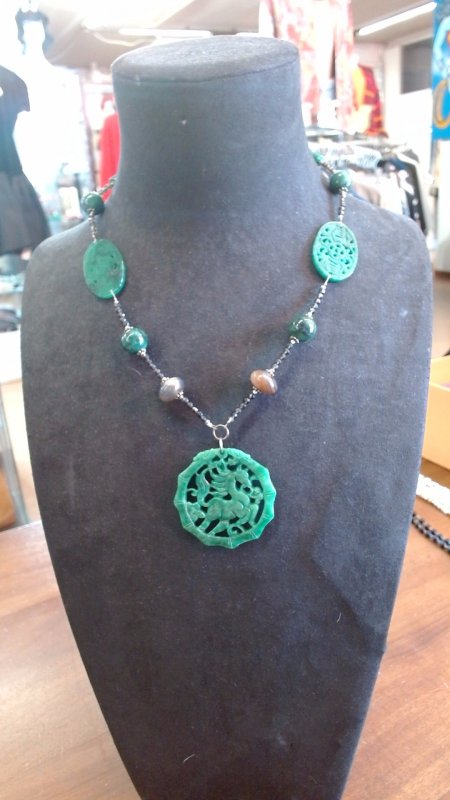 Collana Giada R